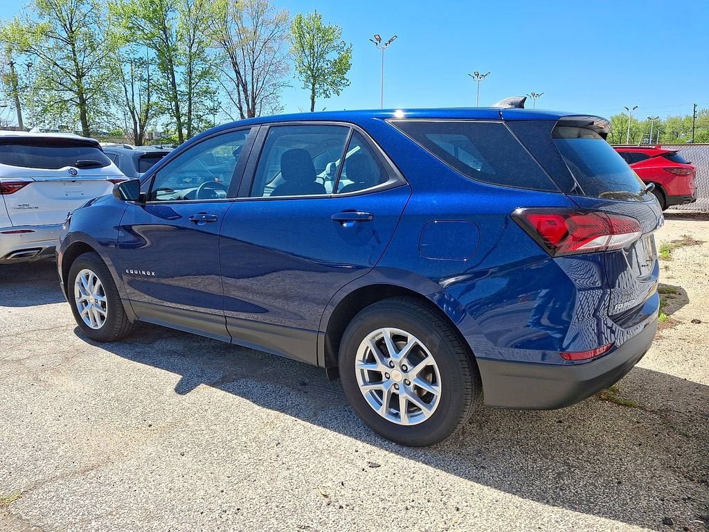 Certified 2022 Chevrolet Equinox LS AWD/4WD image 11