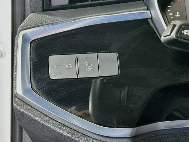 Used 2025 Audi Q3 2.0T Premium AWD/4WD image 11