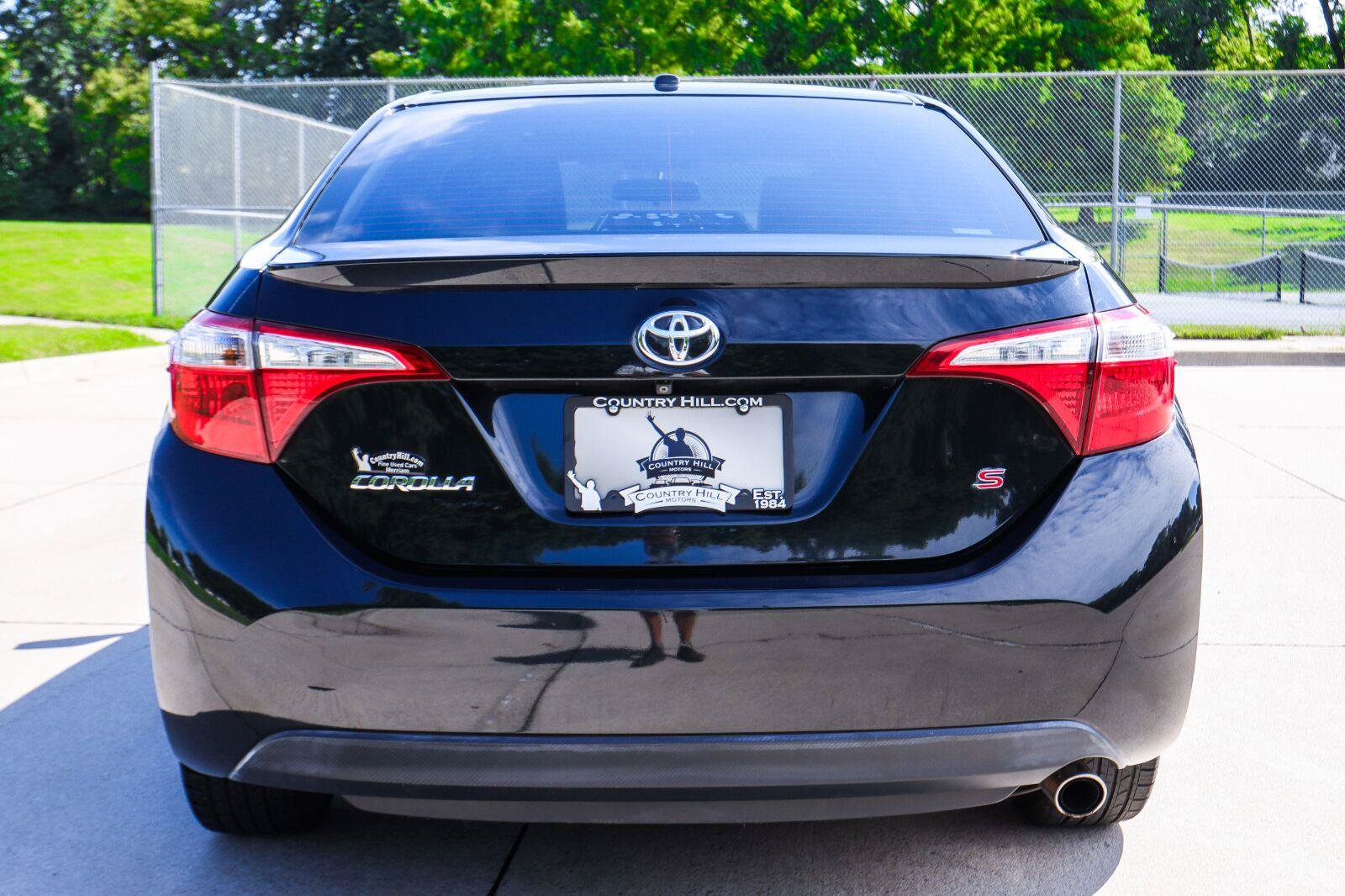 Used 2015 Toyota Corolla S Premium FWD image 18