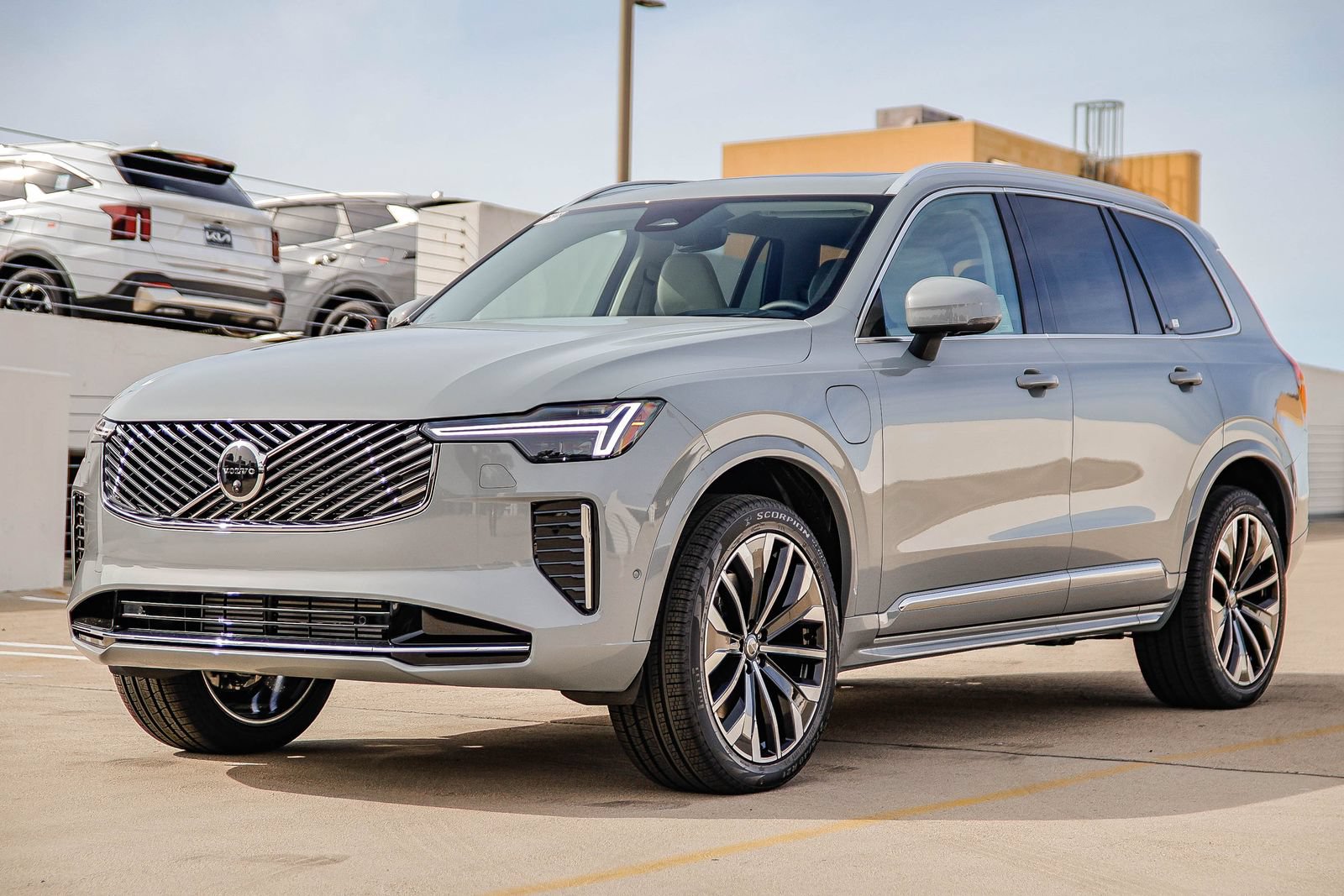 New 2026 Volvo XC90 T8 Ultra w/ Protection Package Premier AWD/4WD image 3