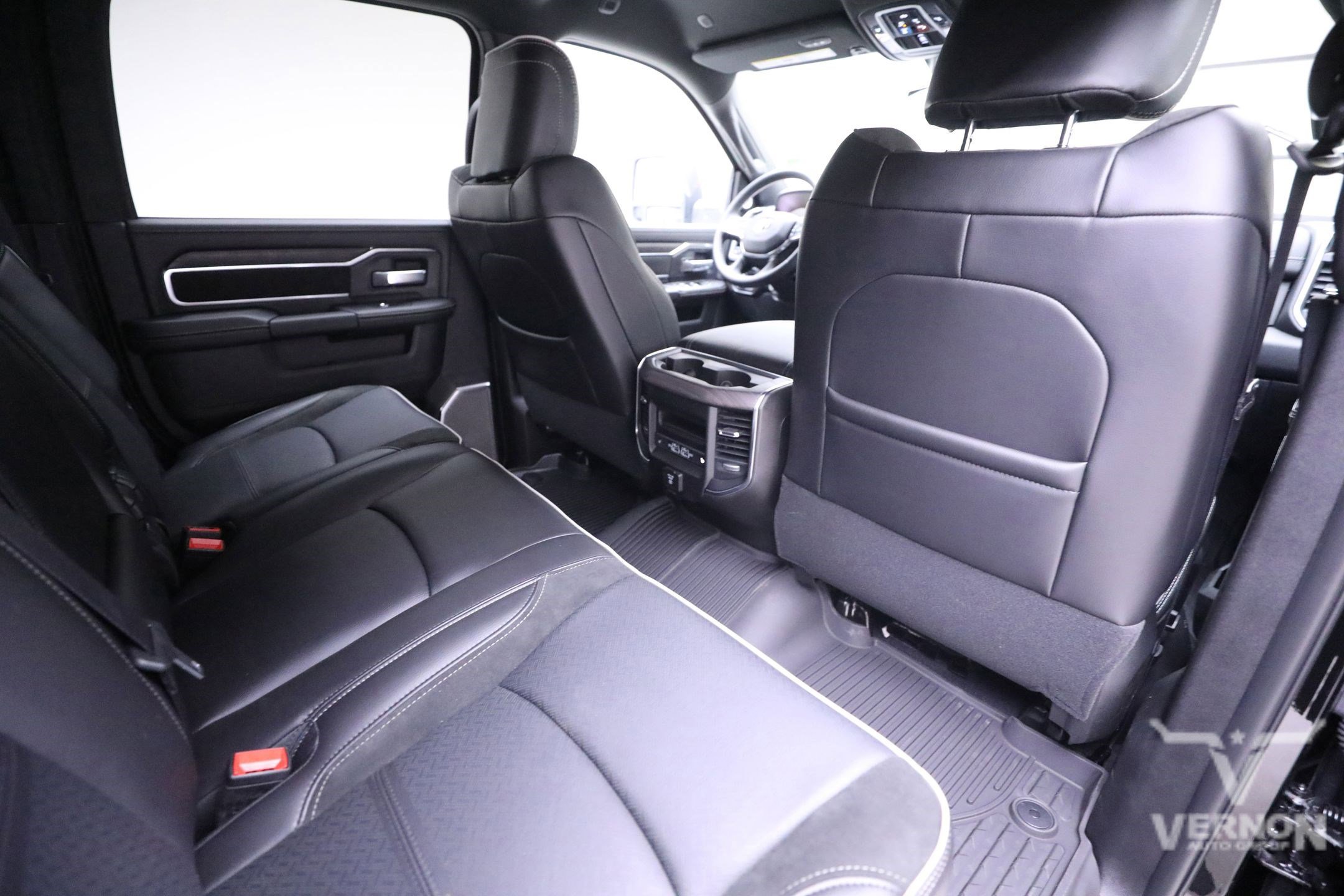 New 2025 RAM 3500 Laramie image 22