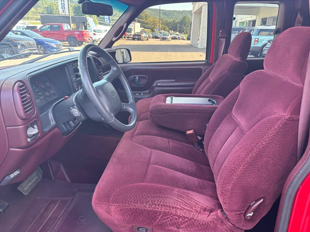 Used 1998 Chevrolet Silverado 1500 2WD Extended Cab w/ Preferred Equipment Group 2 image 9