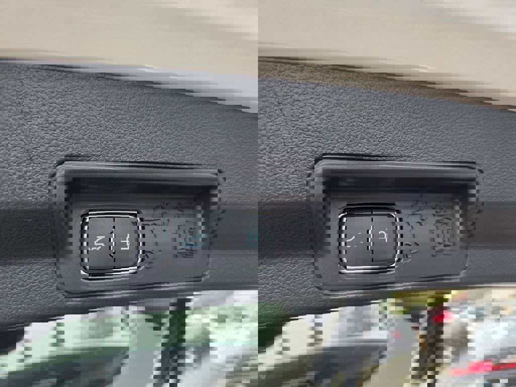 New 2026 Ford Explorer Platinum w/ LUX Leather Package image 30