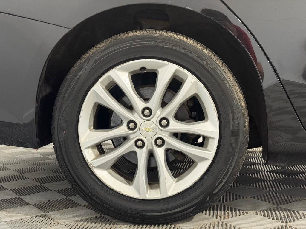 Used 2017 Chevrolet Malibu LT FWD image 36