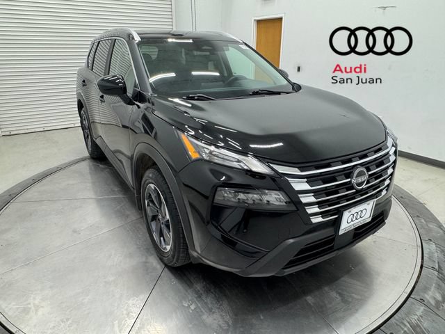 Used 2024 Nissan Rogue SV w/ SV Premium Package FWD image 38