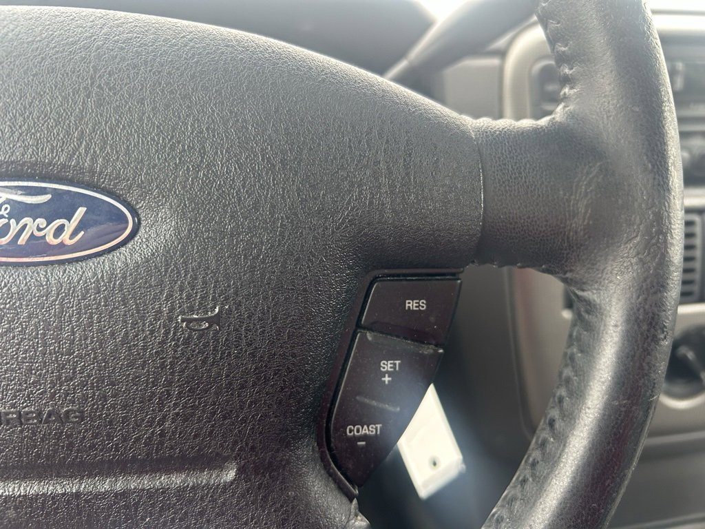 Used 2005 Ford Explorer XLT image 18