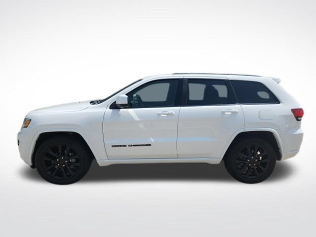Used 2018 Jeep Grand Cherokee Altitude RWD image 5