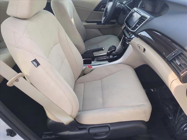 Used 2016 Honda Accord EX image 21
