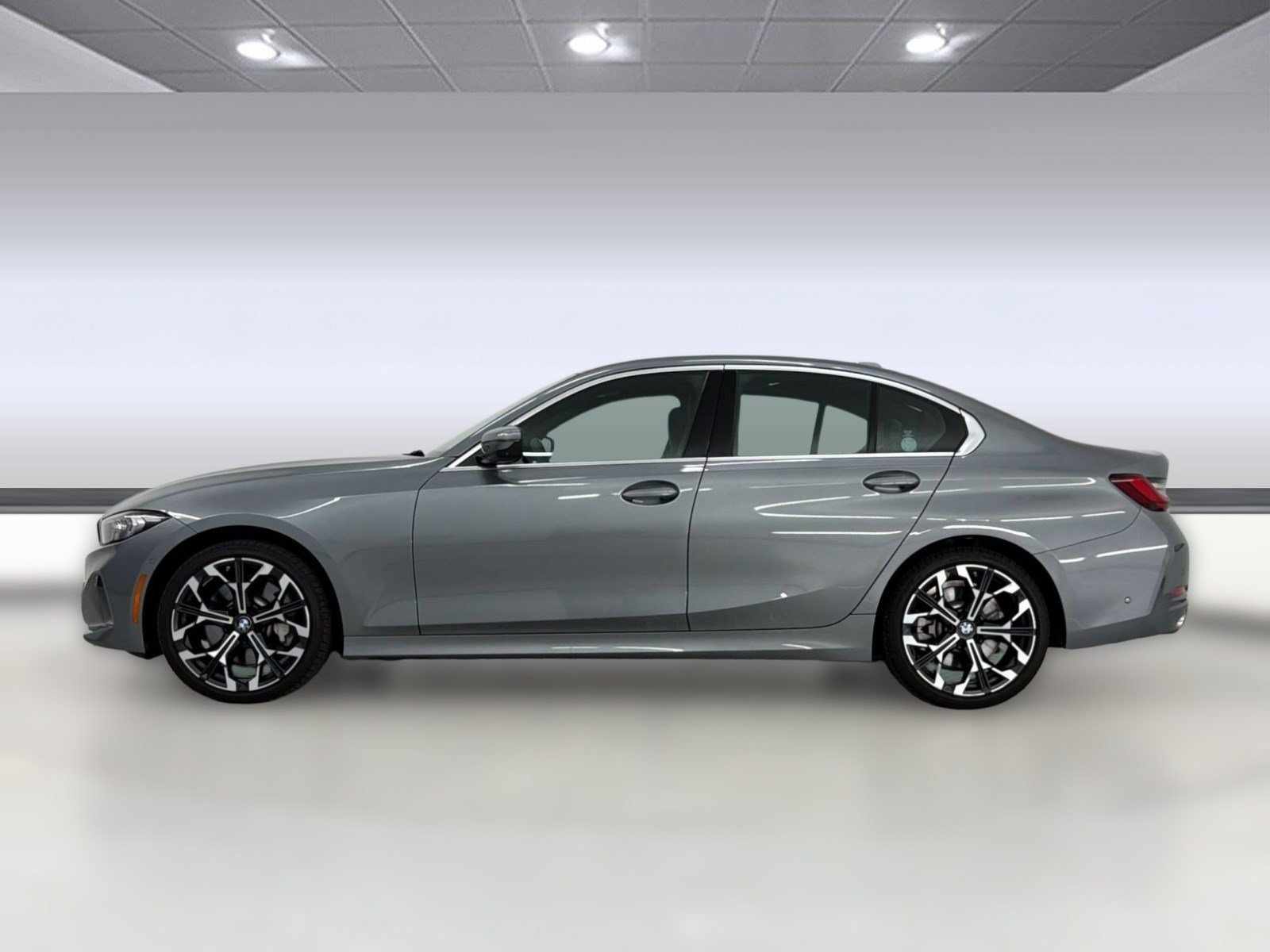 Used 2025 BMW 330i Sedan RWD image 2