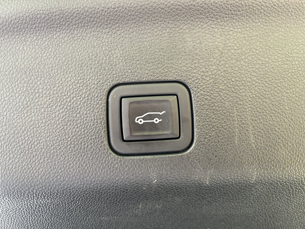 Used 2024 Chevrolet Tahoe RST w/ Luxury Package RWD image 11