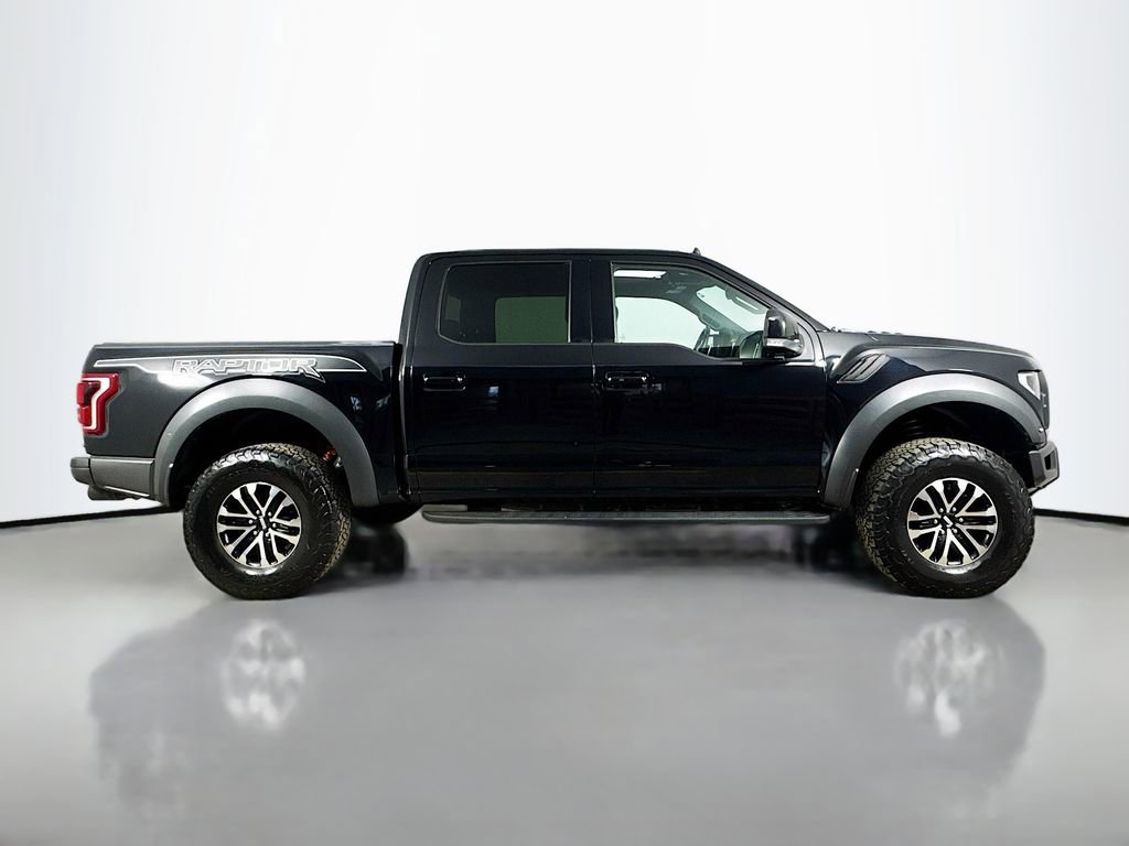 Used 2019 Ford F150 Raptor w/ Equipment Group 802A Luxury AWD/4WD image 9