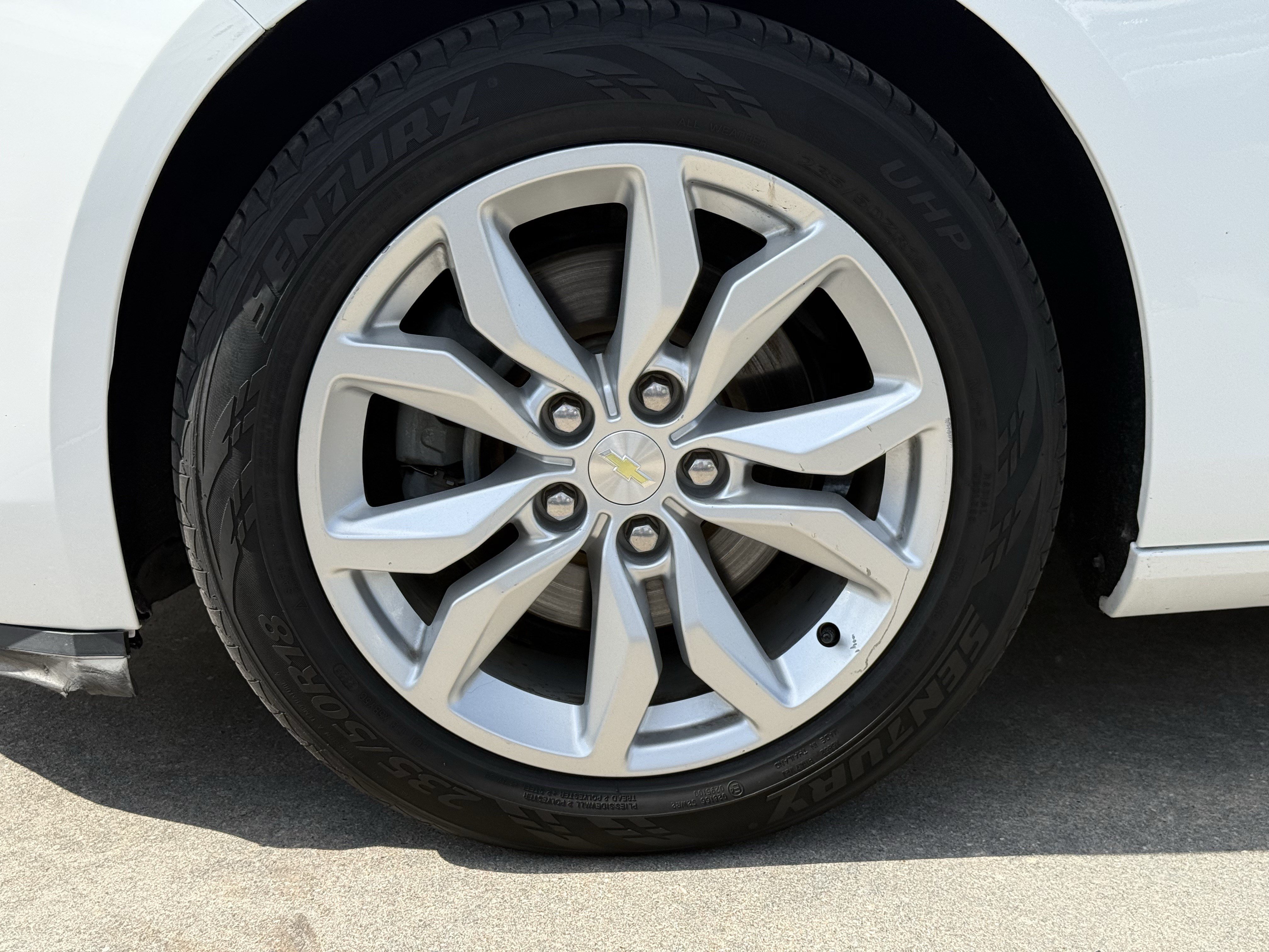 Used 2019 Chevrolet Impala LT FWD image 12