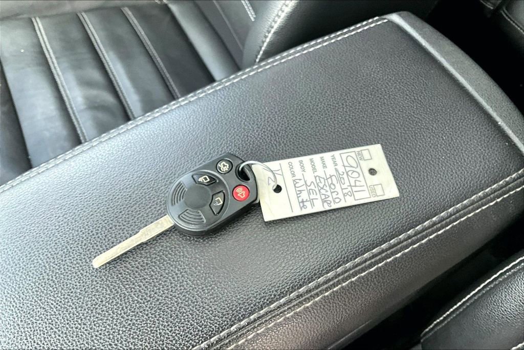 Used 2018 Ford Escape SEL w/ Canadian Touring Package image 35