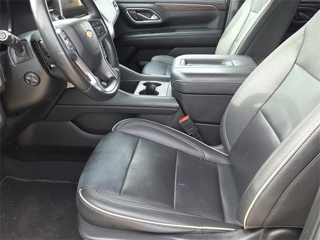 Used 2023 Chevrolet Suburban Premier image 23