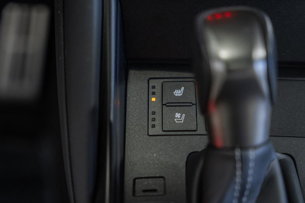 Used 2023 Lexus IS 350 F Sport image 29