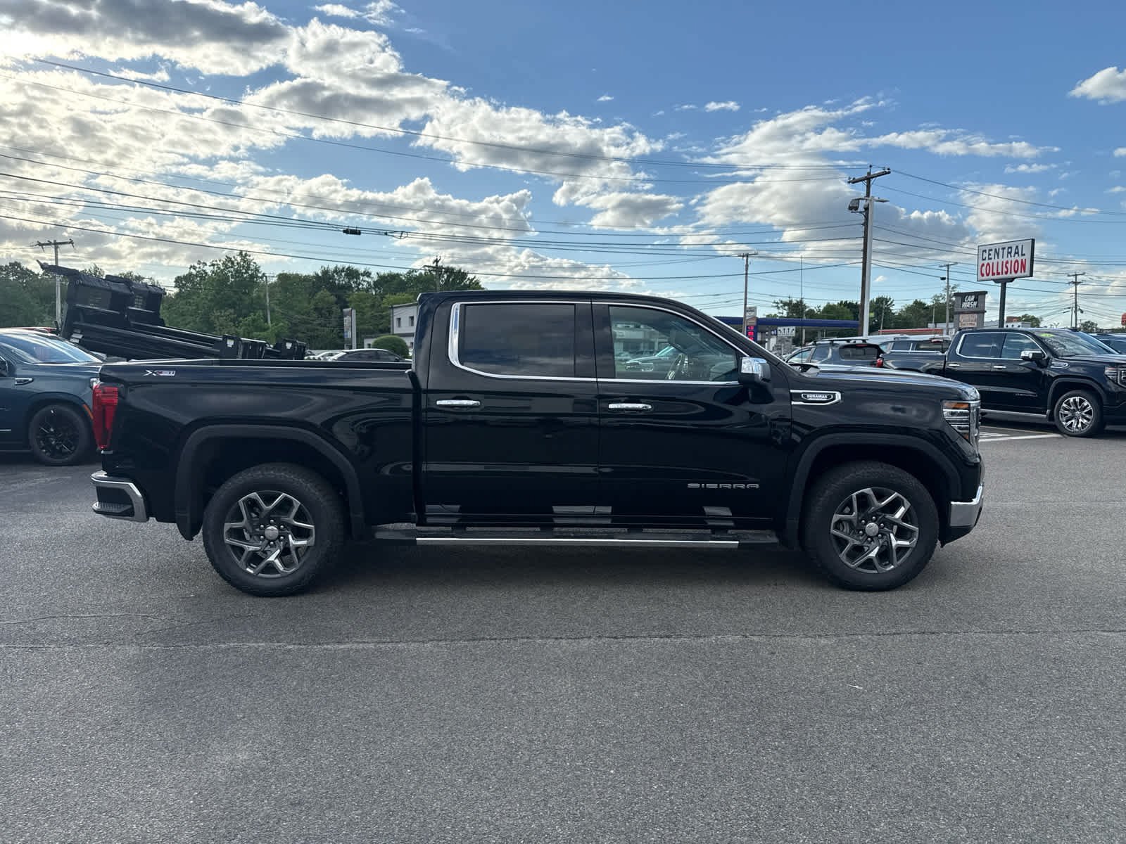 New 2026 GMC Sierra 1500 SLT w/ SLT Premium Plus Package AWD/4WD image 6