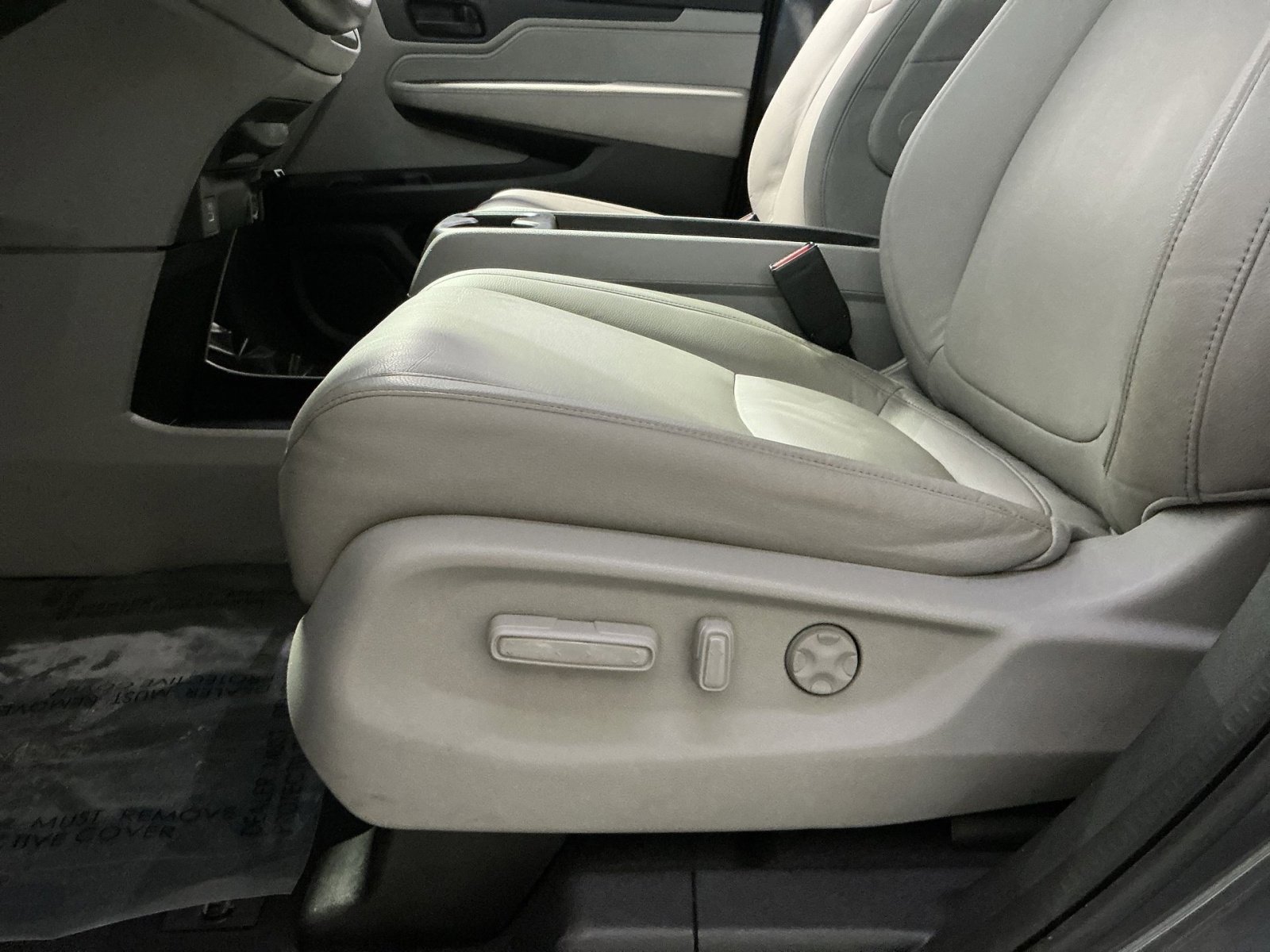 Used 2023 Honda Odyssey EX-L image 15