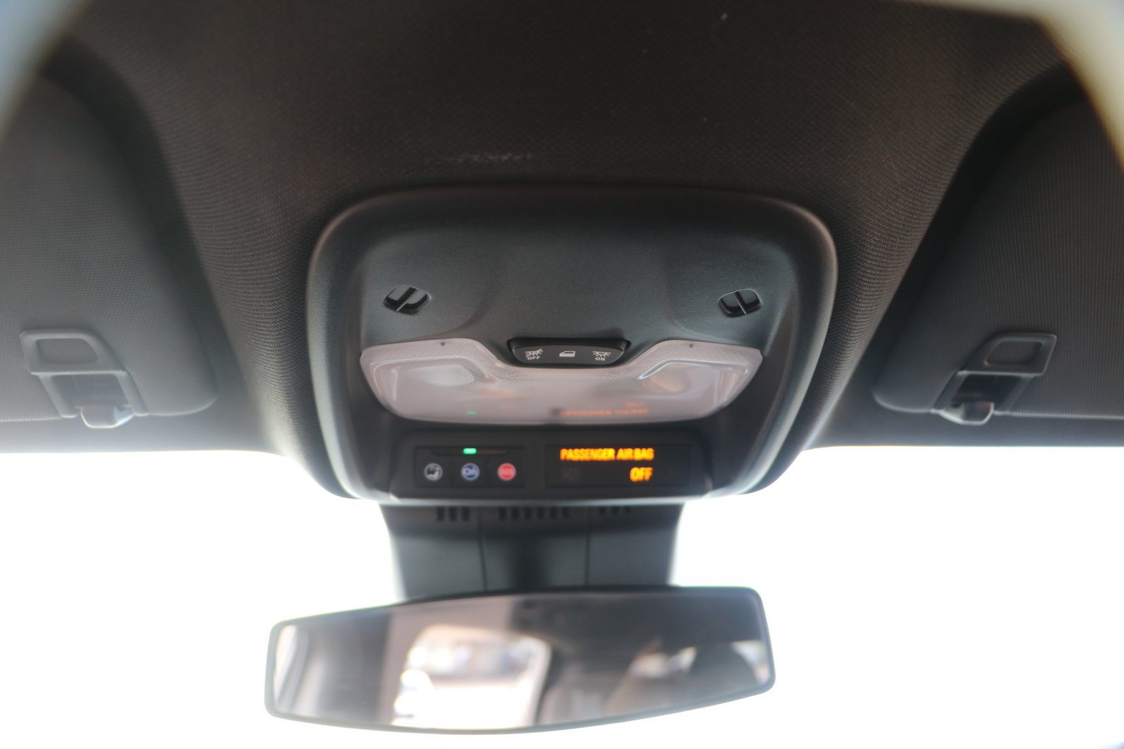 Used 2025 Chevrolet Colorado W/T w/ Advanced Trailering Package RWD image 27