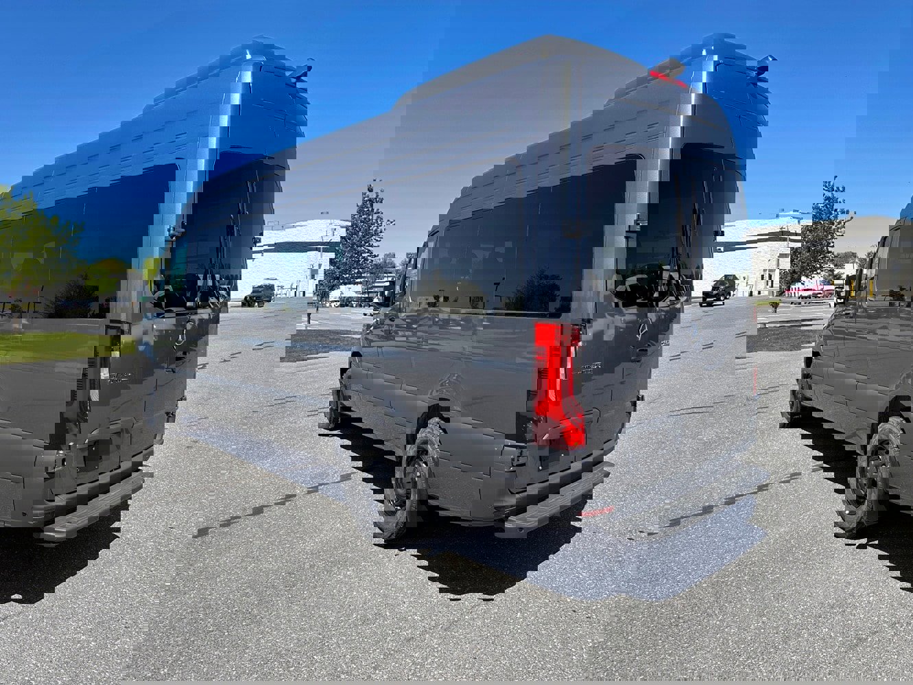 Used 2025 Mercedes-Benz Sprinter 2500 image 6