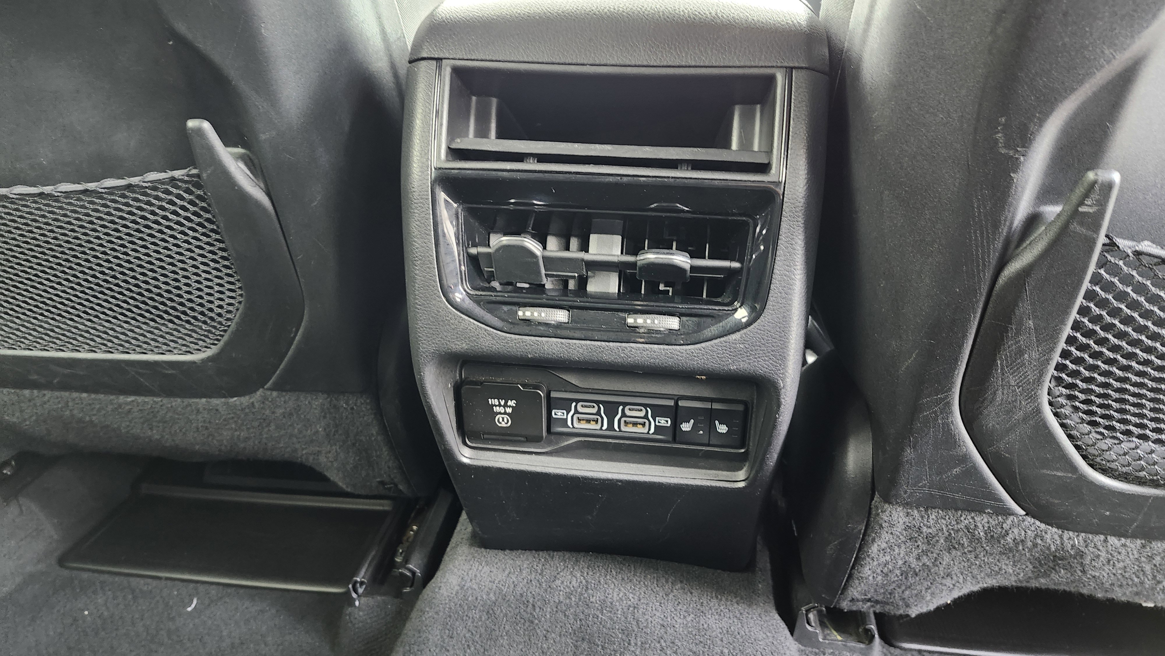 Used 2023 Jeep Grand Cherokee Limited image 22