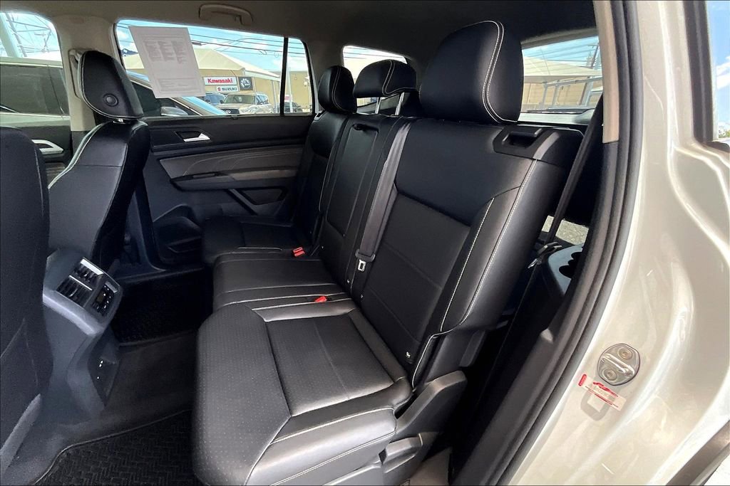 Used 2023 Volkswagen Atlas SE image 37