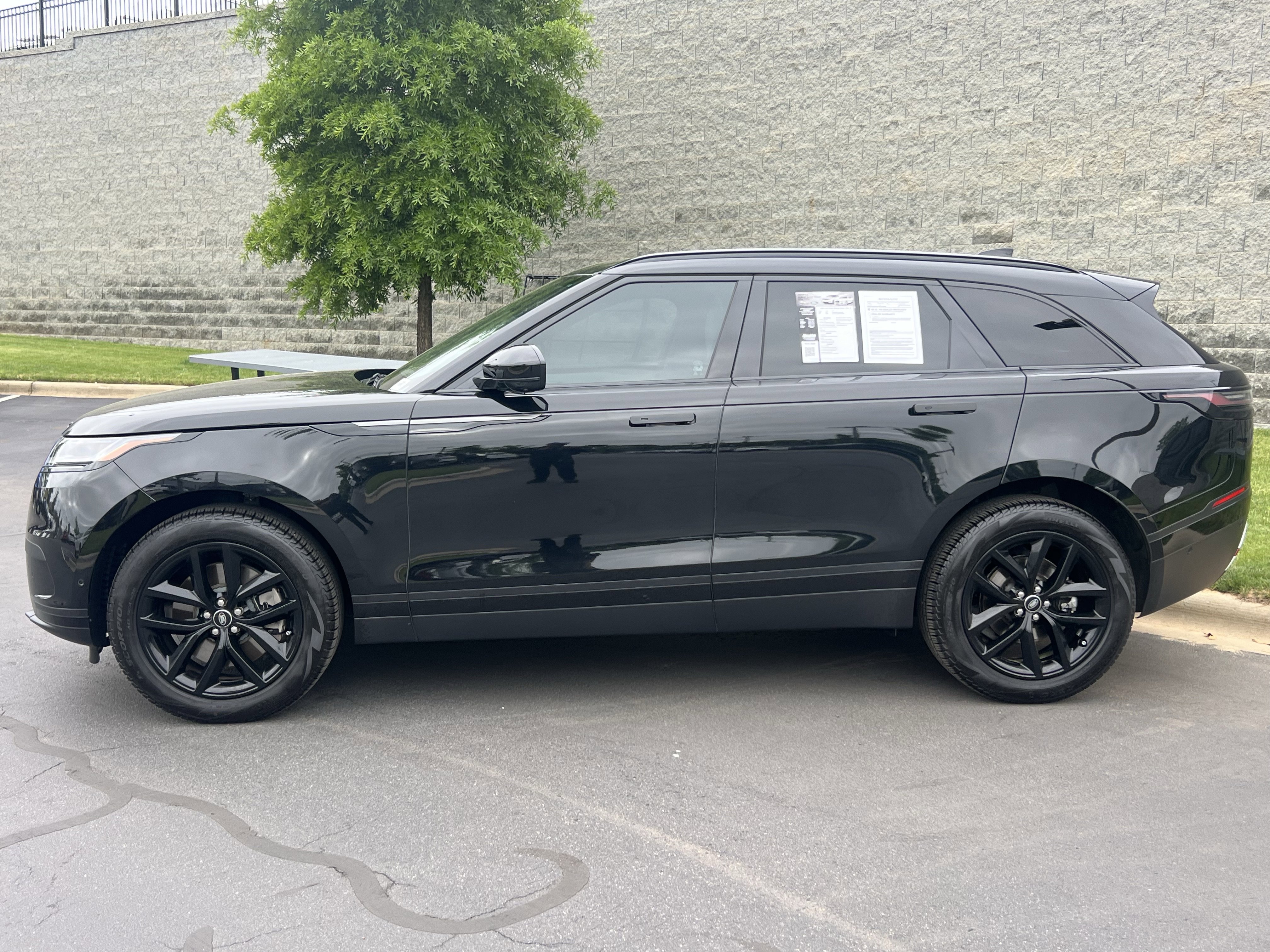 Certified 2026 Land Rover Range Rover Velar S AWD/4WD image 4