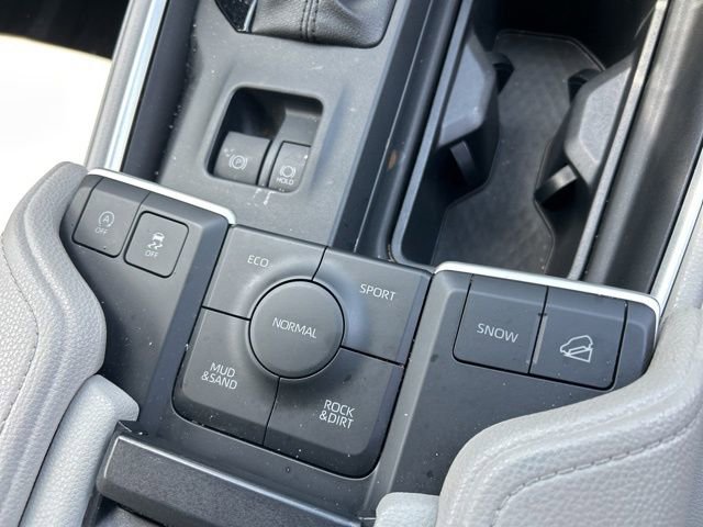 Used 2024 Toyota Grand Highlander XLE image 30