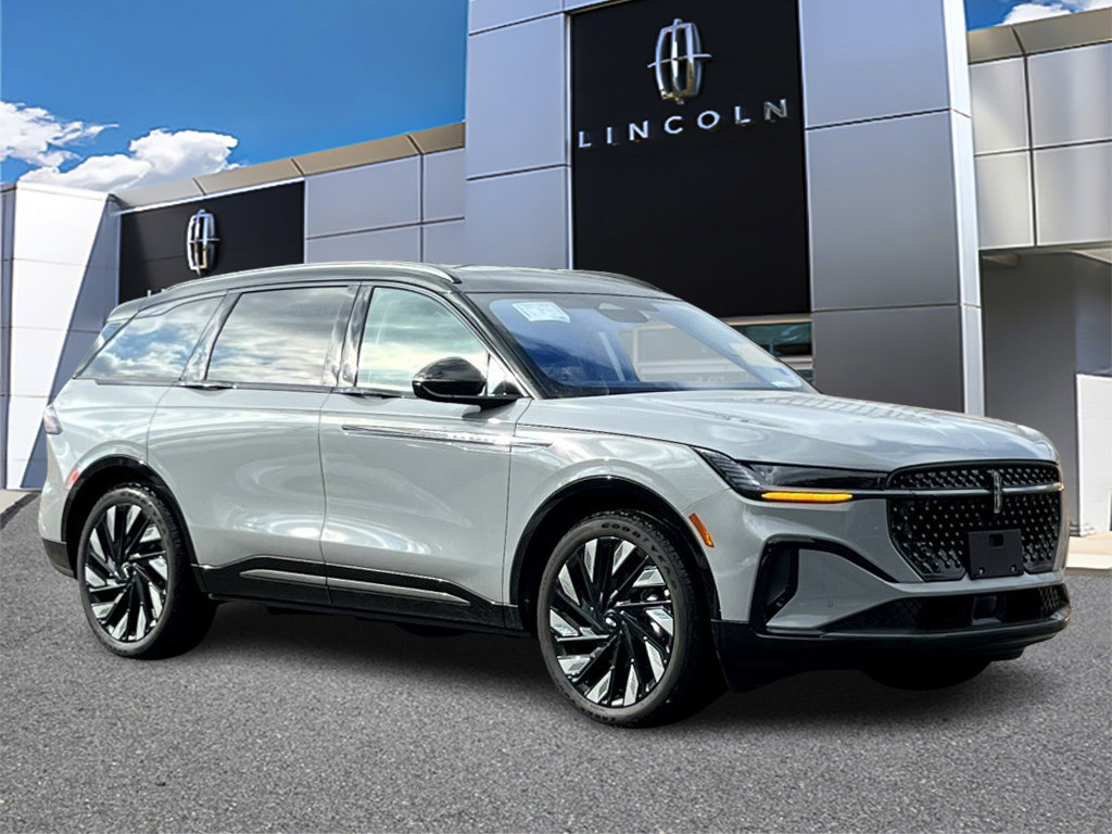 New 2026 Lincoln Nautilus Reserve w/ Jet Appearance Package