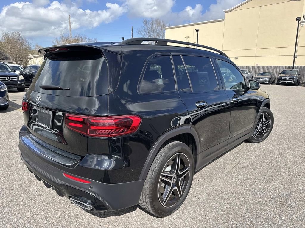 Used 2025 Mercedes-Benz GLB 250 image 7