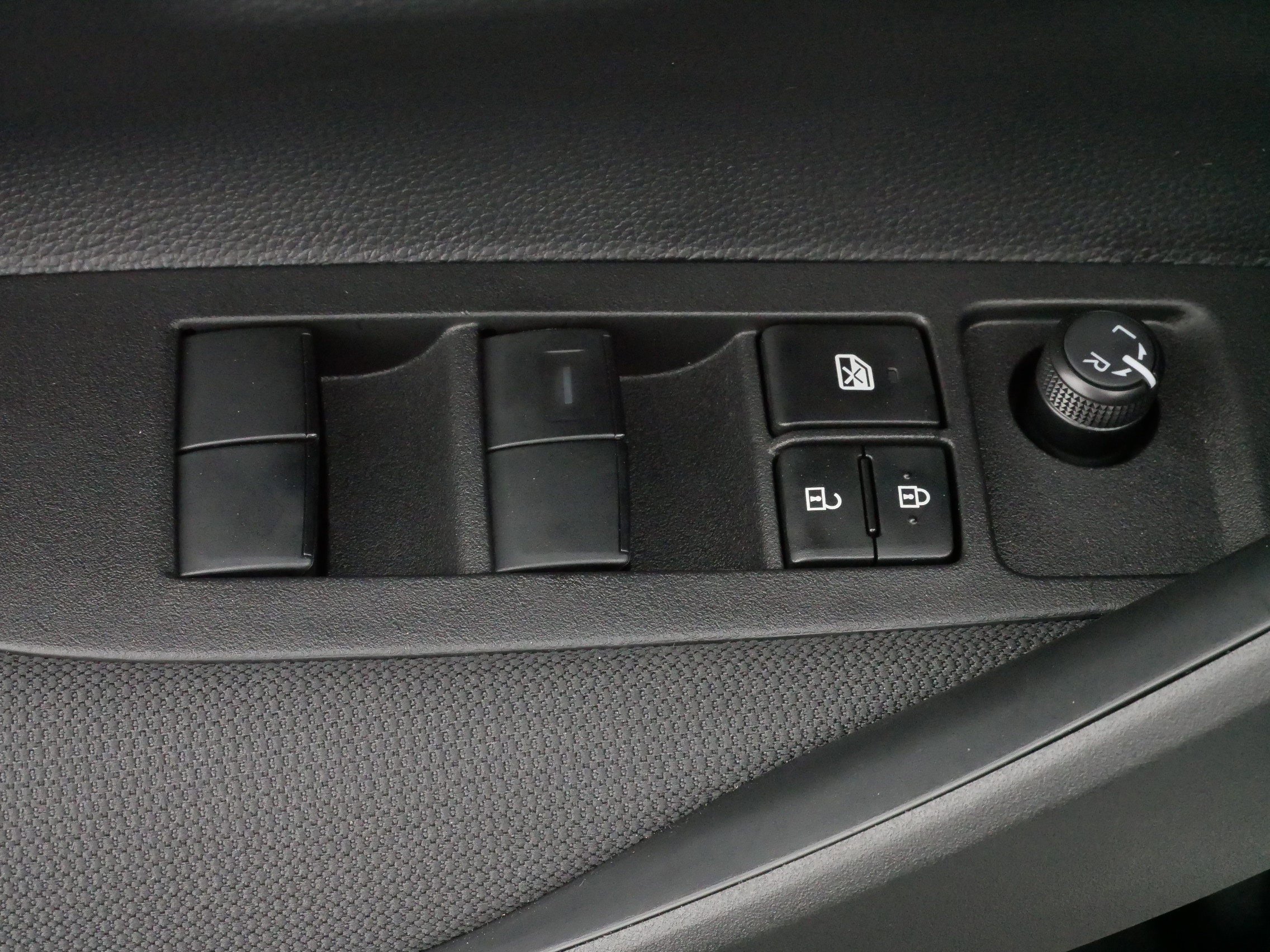 Certified 2025 Toyota Corolla LE image 19