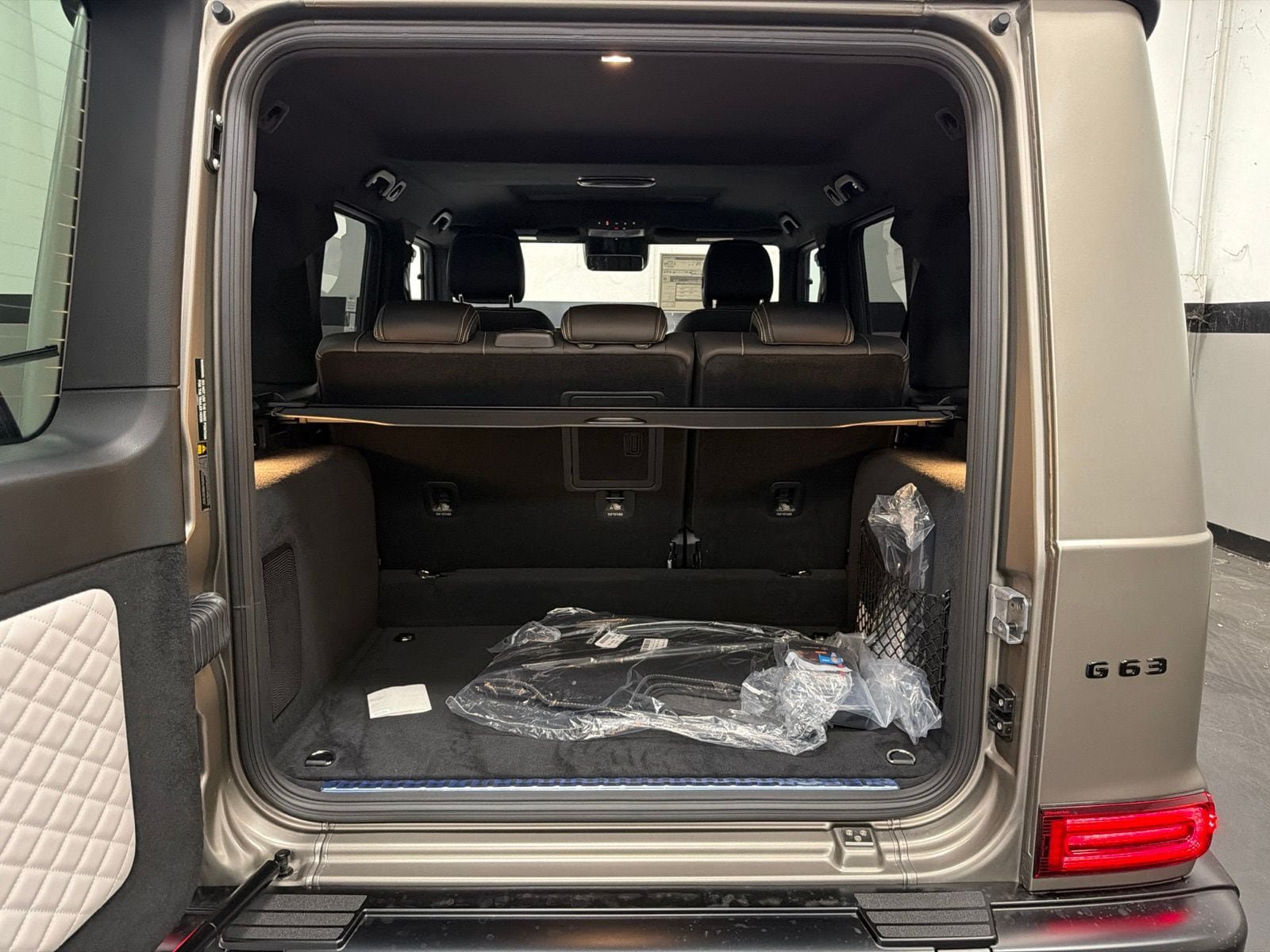 New 2027 Mercedes-Benz G 63 AMG 4MATIC image 13
