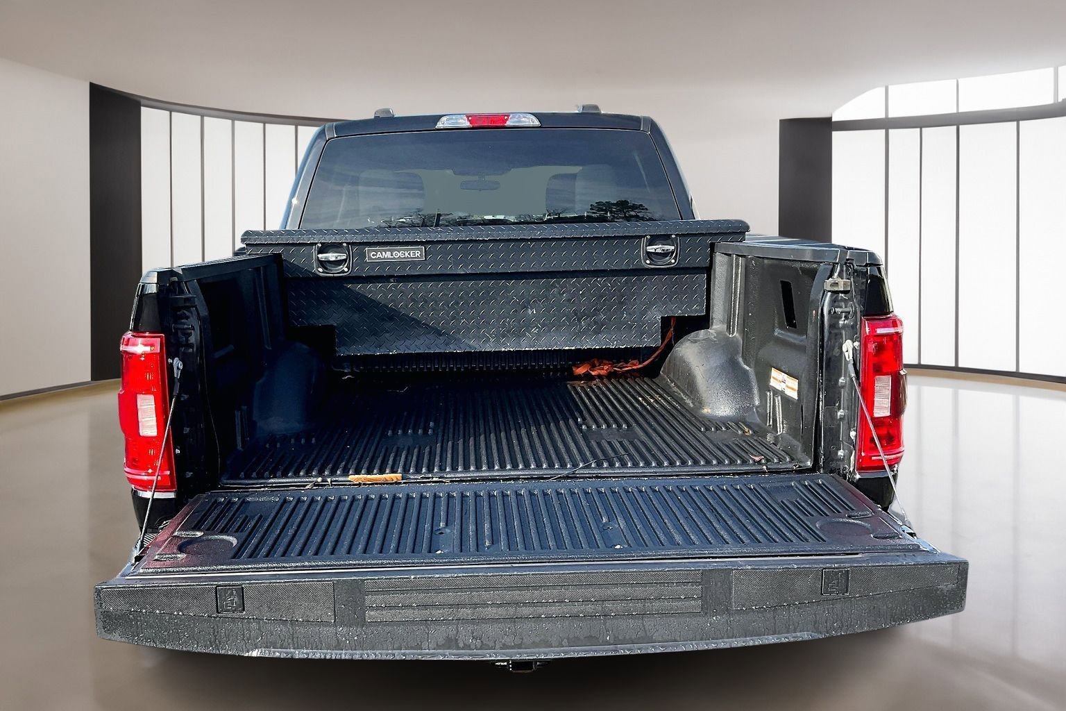 Used 2023 Ford F150 XLT image 7