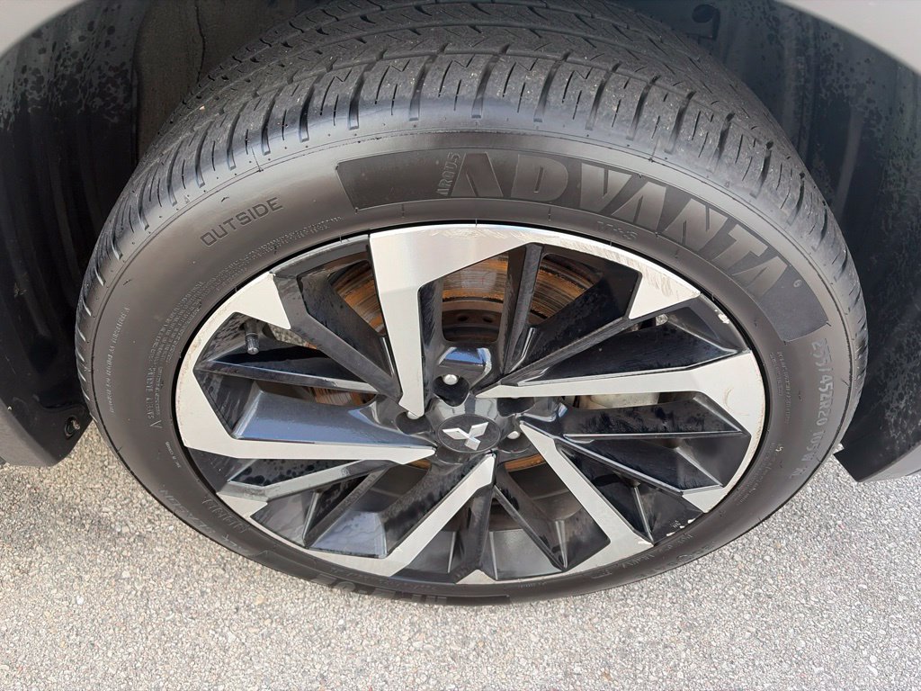 Used 2024 Mitsubishi Outlander SE FWD image 35