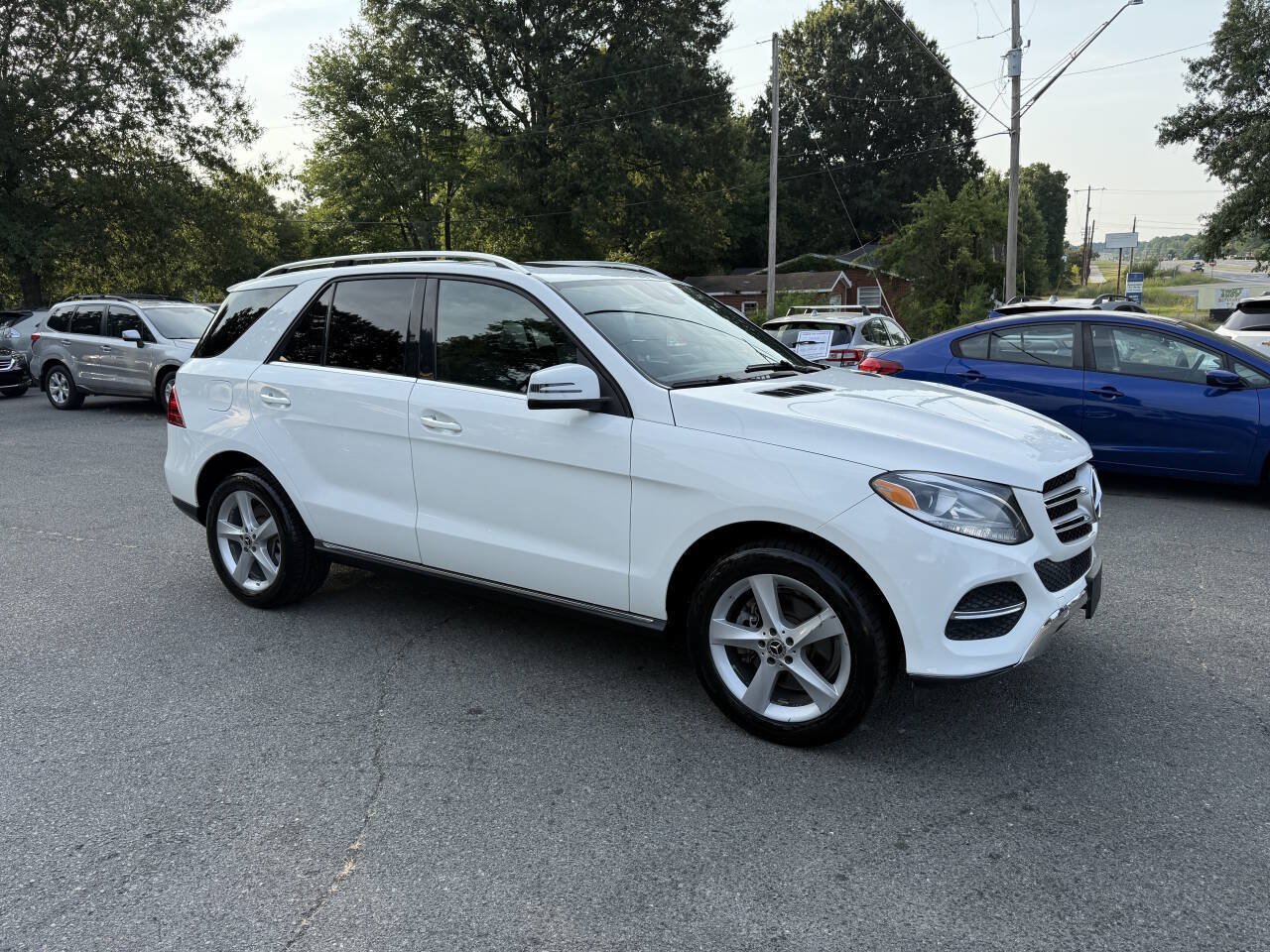 Used 2018 Mercedes-Benz GLE 350 4MATIC image 4