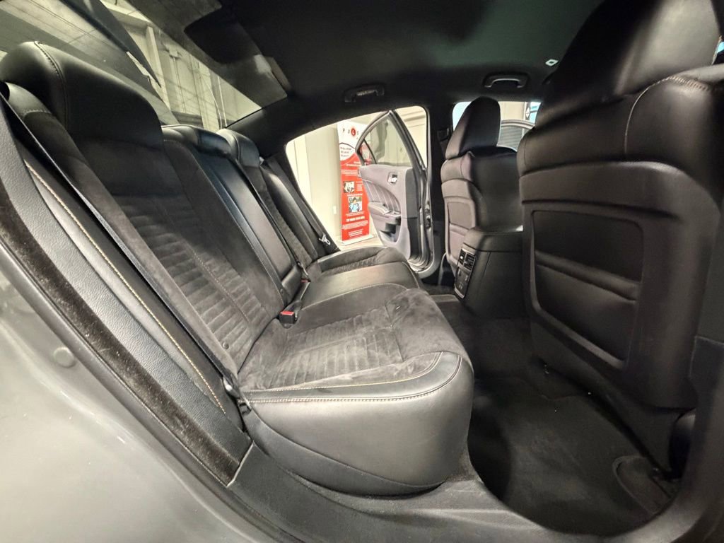 Used 2018 Dodge Charger R/T image 41