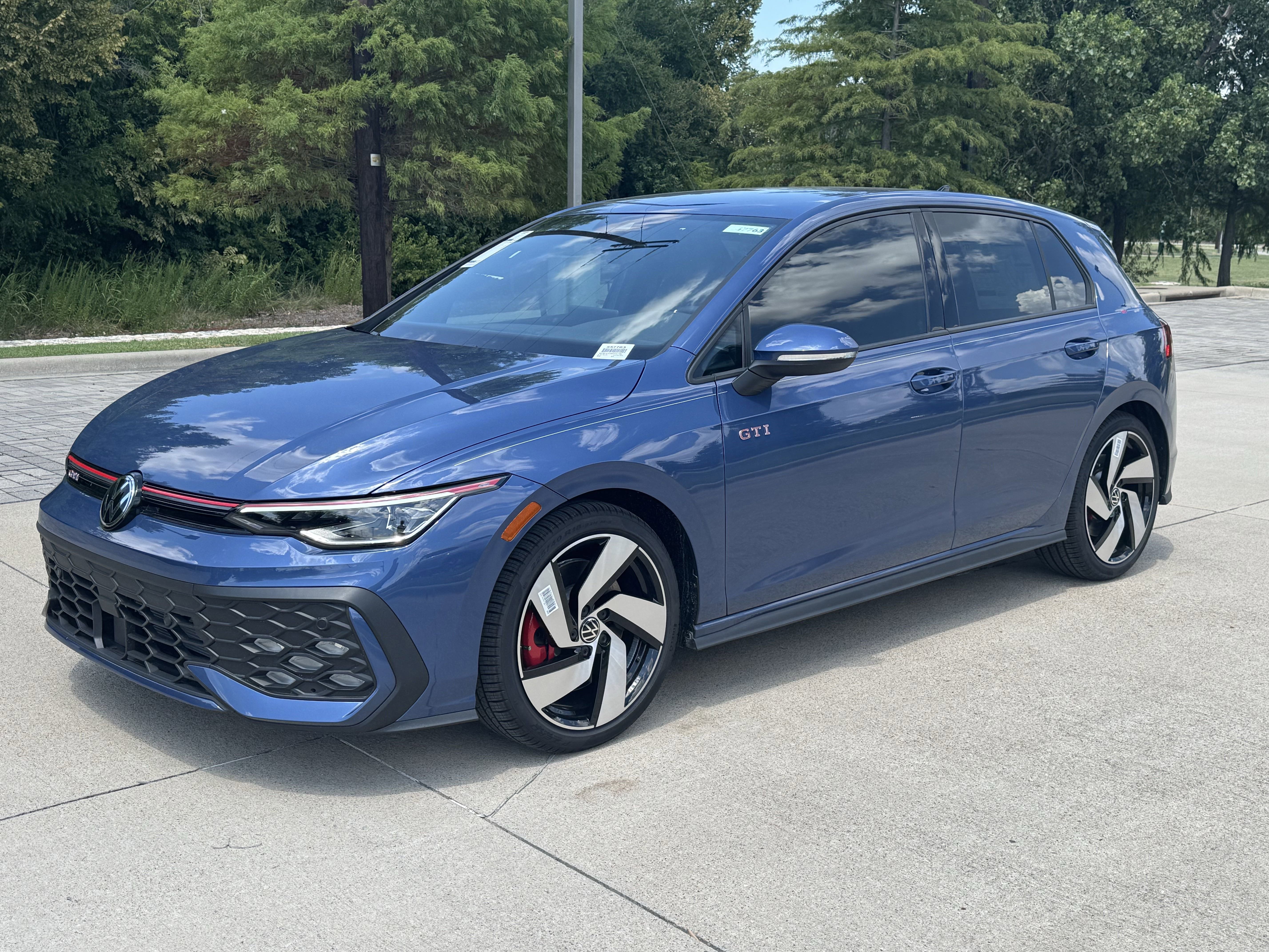New 2026 Volkswagen Golf S FWD image 2