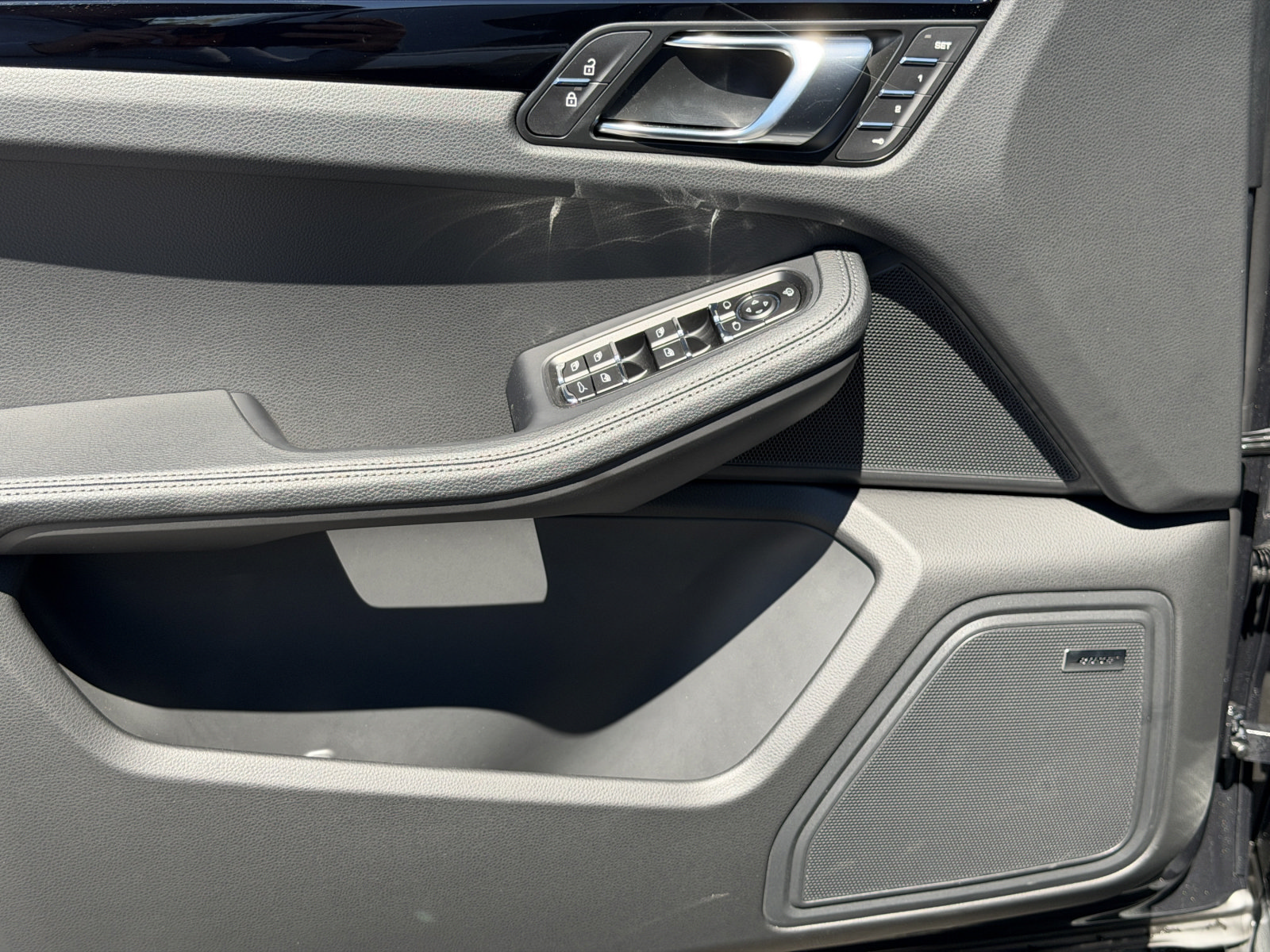 New 2026 Porsche Macan AWD/4WD image 22