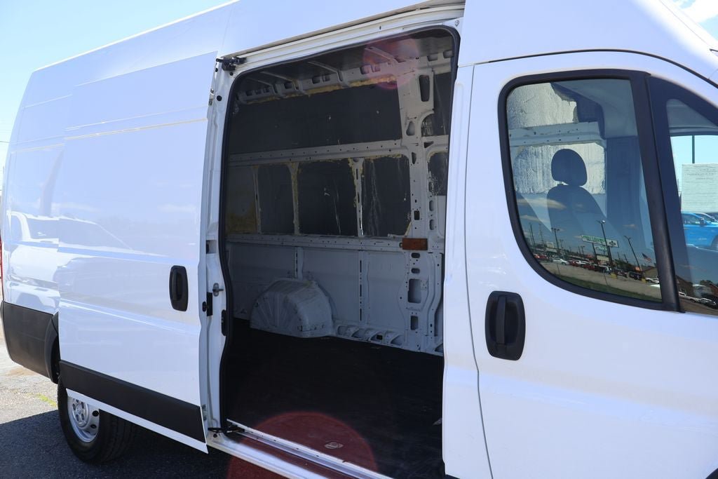 Used 2023 RAM ProMaster 3500 FWD image 3