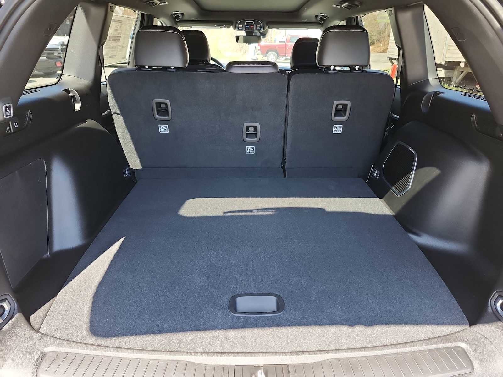 New 2024 Jeep Grand Cherokee Limited 4xe w/ Luxury Tech Group II image 16