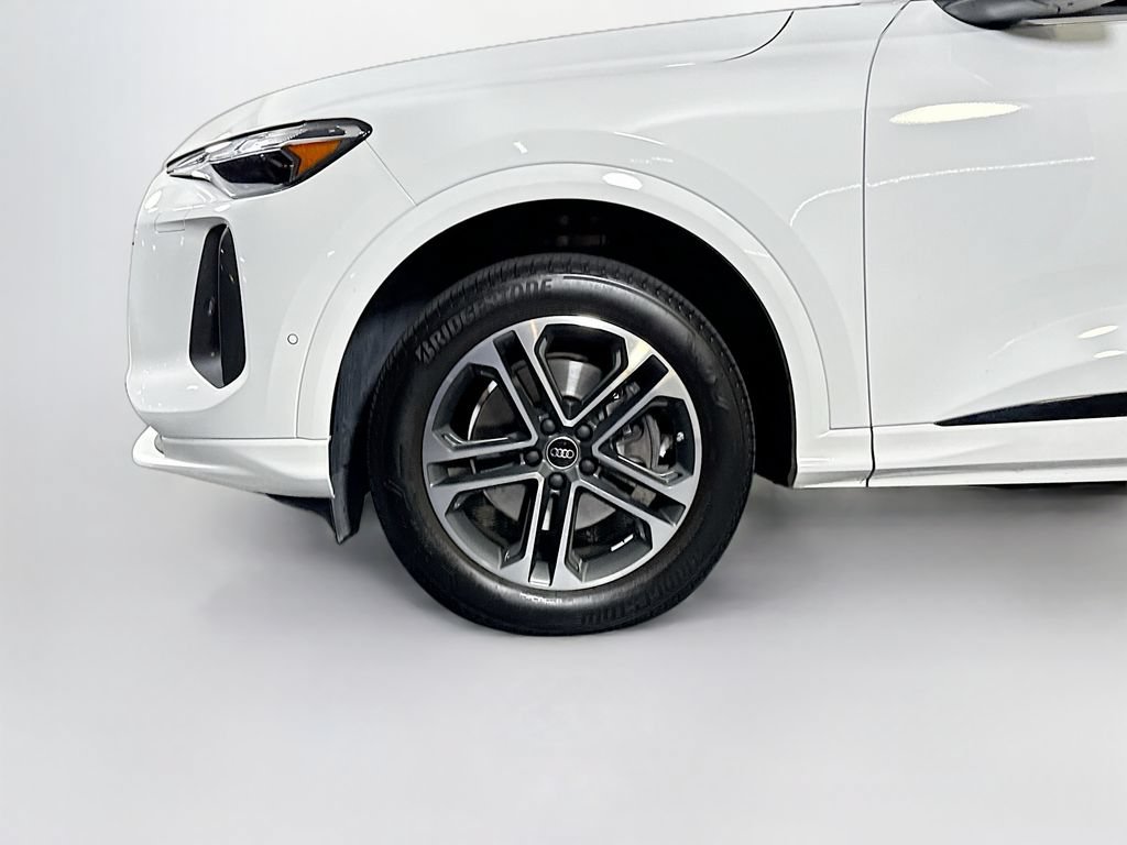 Used 2025 Audi Q5 Premium w/ Convenience Package AWD/4WD image 23