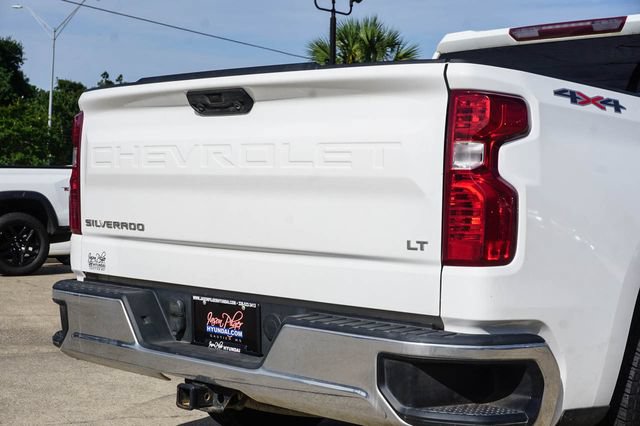 Used 2023 Chevrolet Silverado 1500 LT AWD/4WD image 5