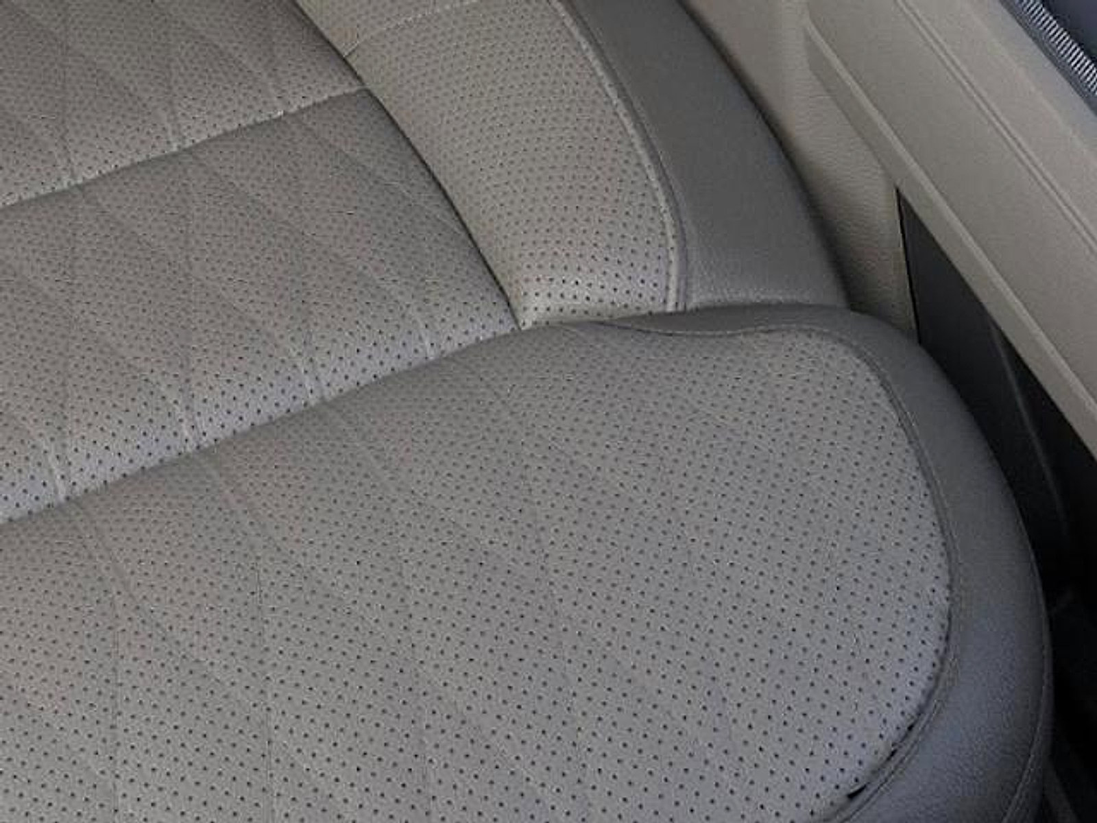 New 2026 Ford F350 Platinum w/ Platinum Plus Package image 23