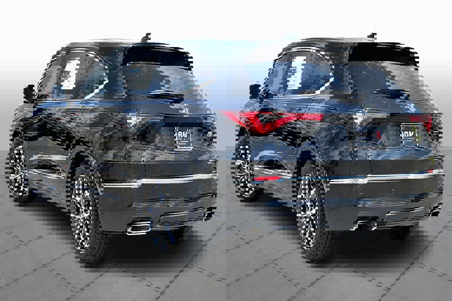 Used 2023 Acura MDX SH-AWD w/ Technology Package image 11