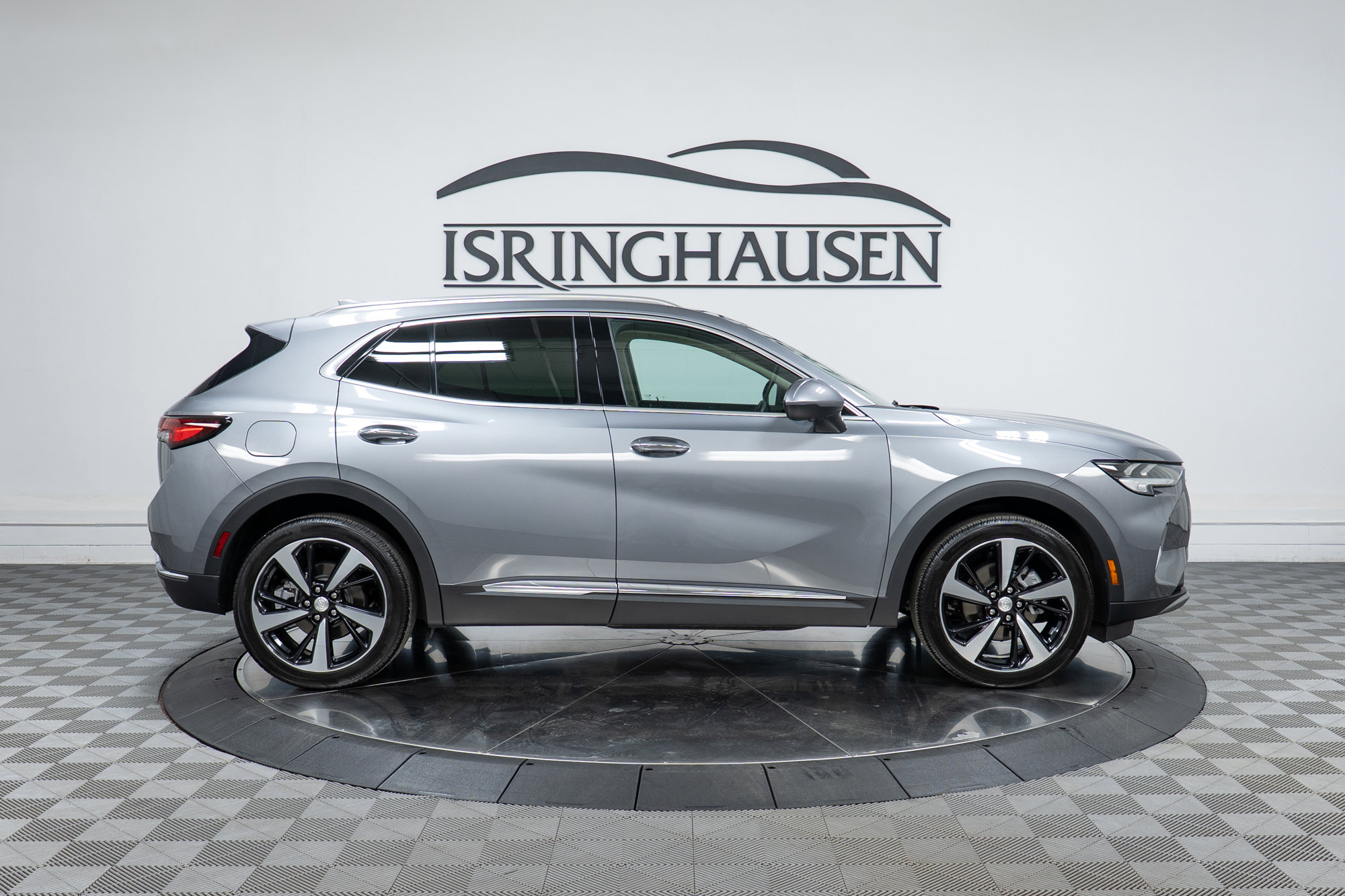 Used 2021 Buick Envision Essence w/ Technology Package I image 4