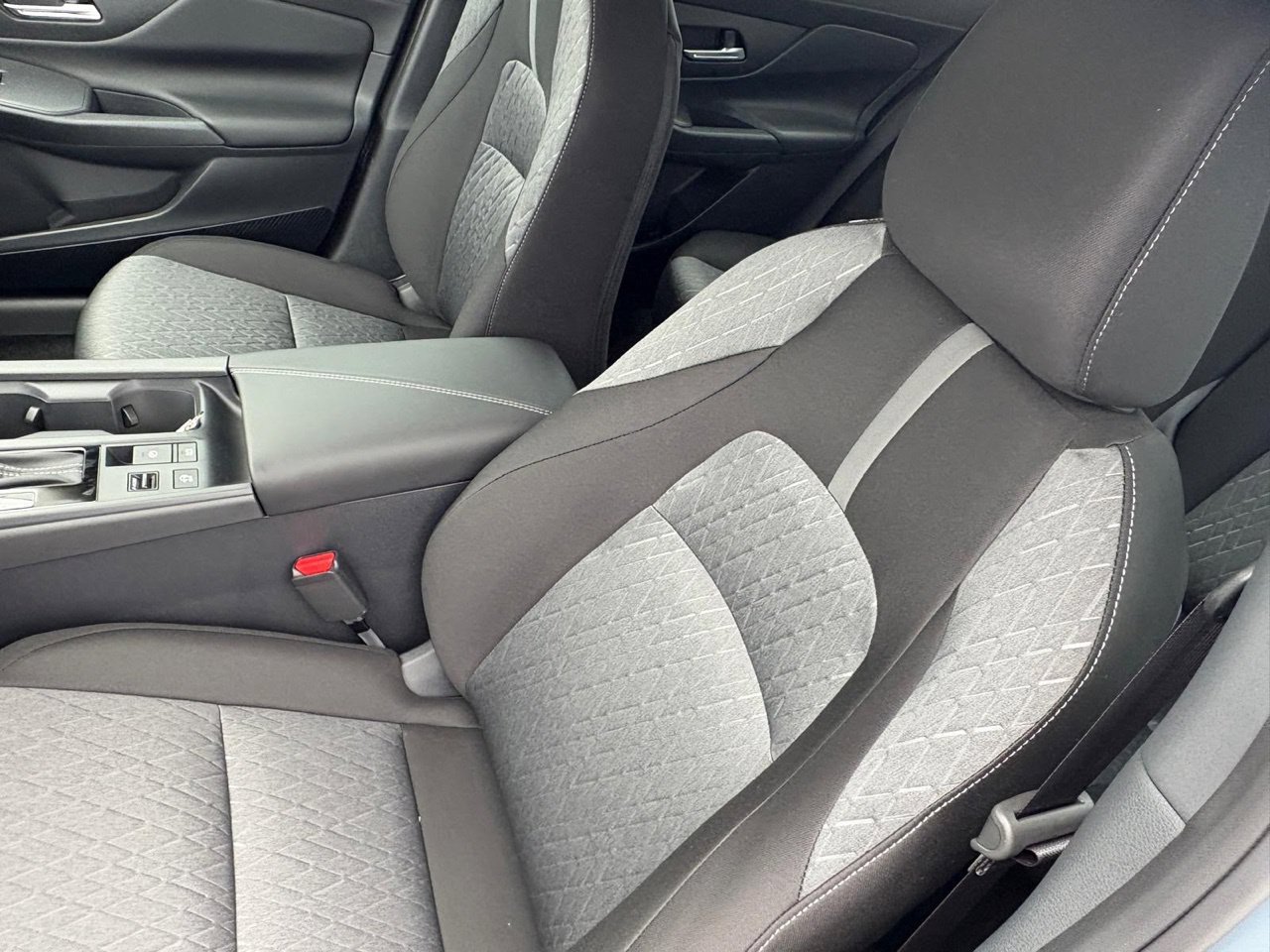 New 2027 Nissan Sentra SV FWD image 17