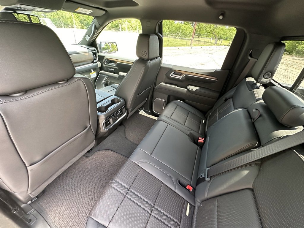 New 2025 Chevrolet Silverado 1500 High Country image 23