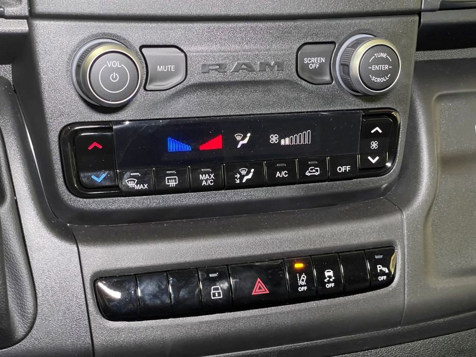 New 2024 RAM ProMaster 2500 w/ Safety Group image 27