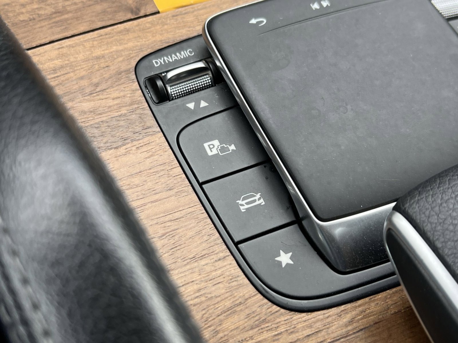 Used 2024 Mercedes-Benz GLS 450 4MATIC image 42