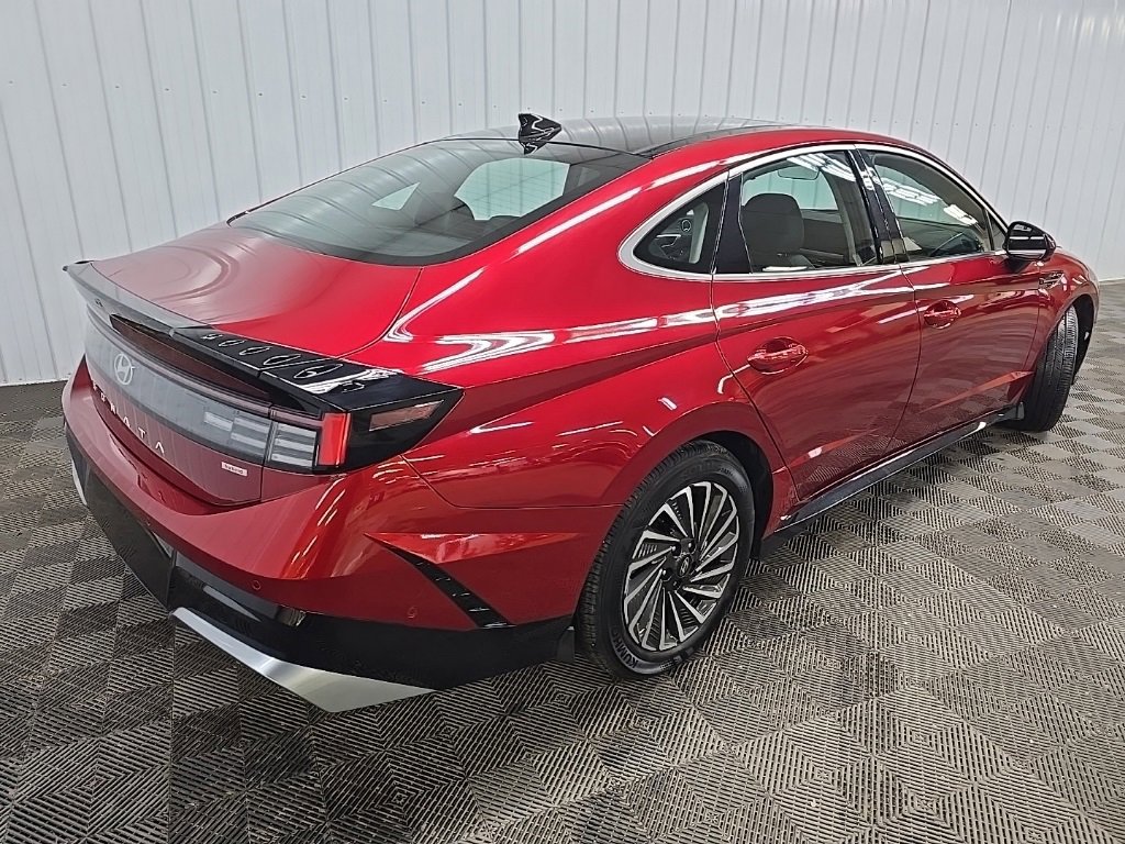 Used 2024 Hyundai Sonata Limited image 12