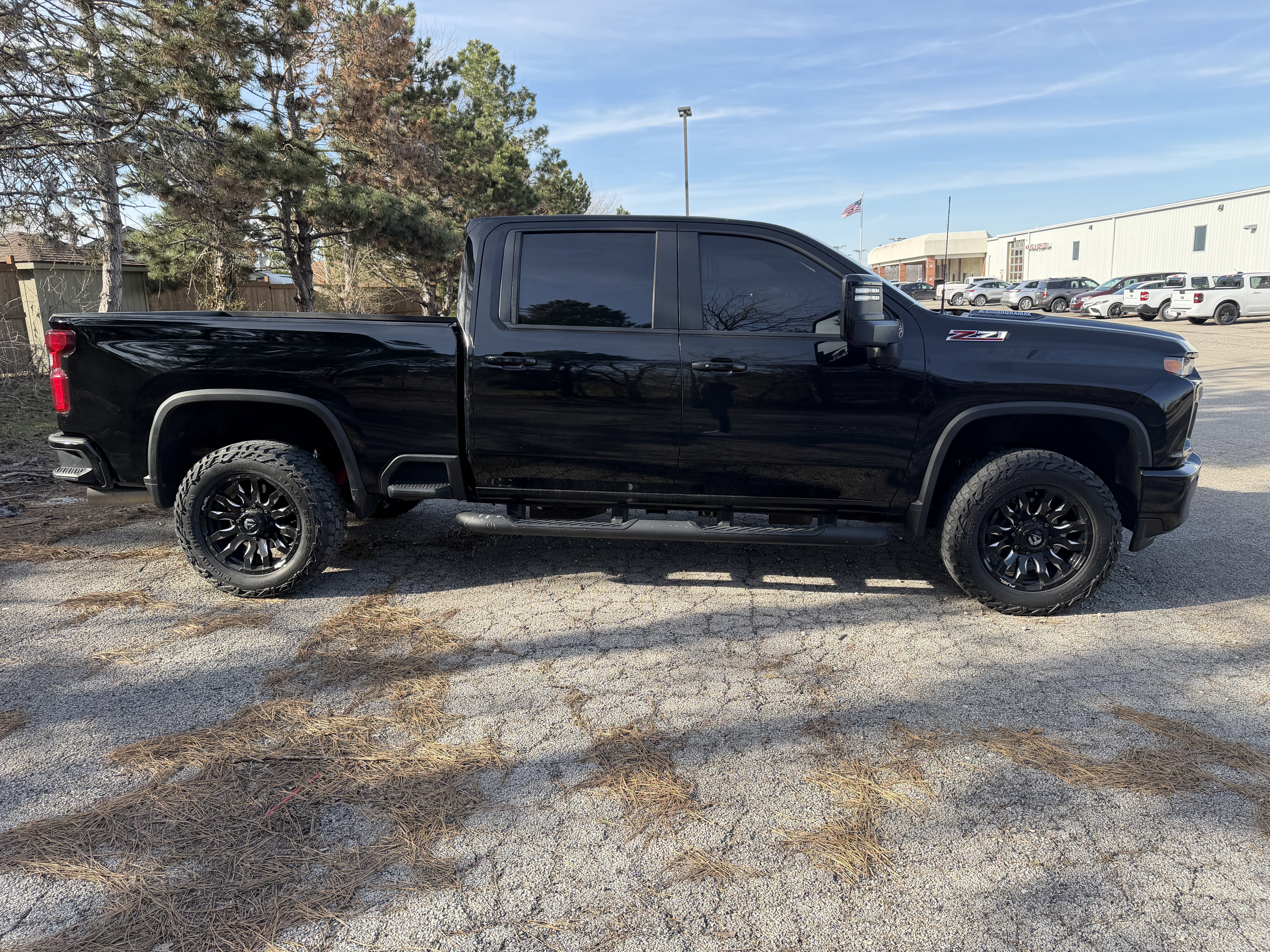 Used 2022 Chevrolet Silverado 2500 LTZ w/ LTZ Plus Package image 6